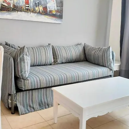 Apartament In Mit Grosser Terrasse *